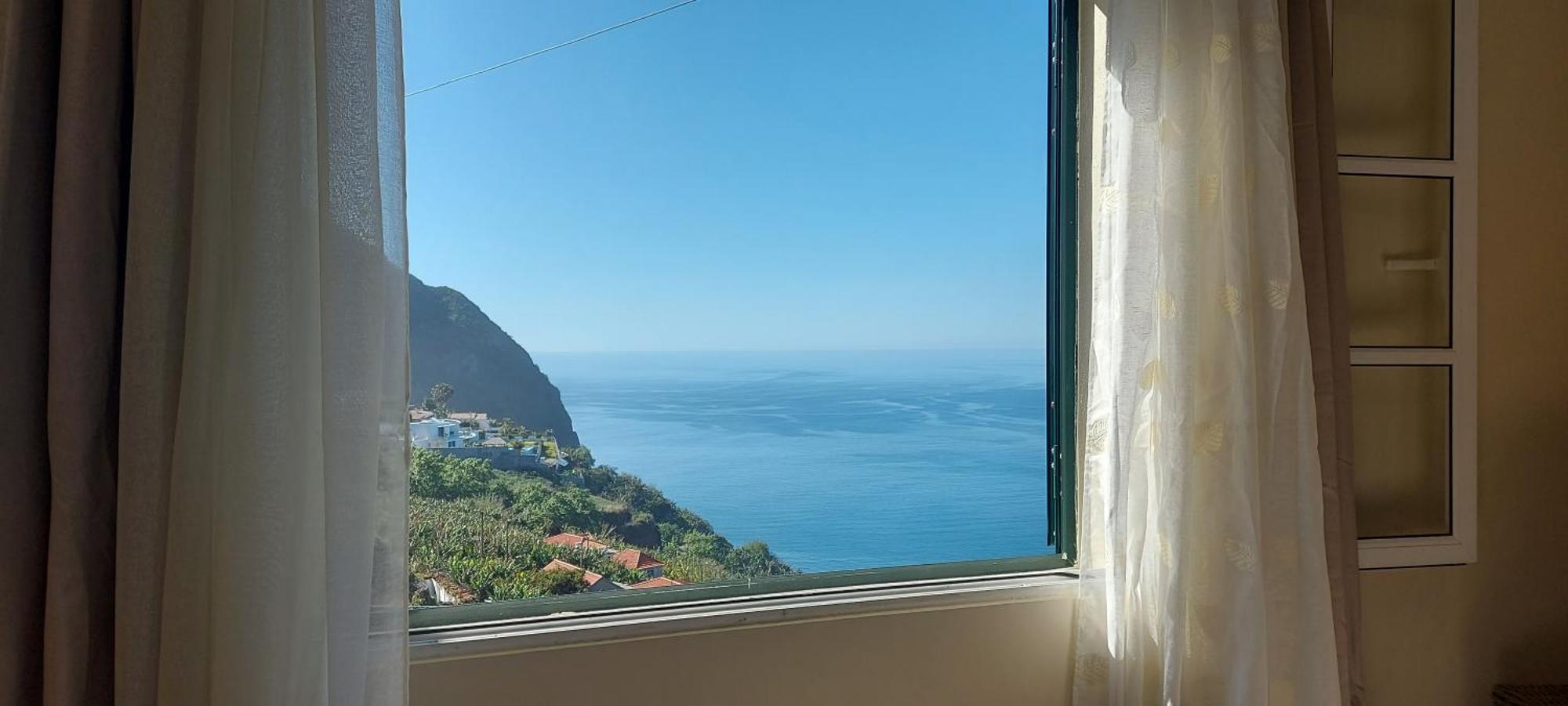 Torre Bella Gardens Villa Arco da Calheta  Room photo